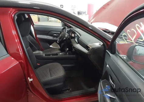 2025 Nissan Kicks Sv Intelligent Awd from USA, damaged, VIN 3N8AP6CB5SL409105